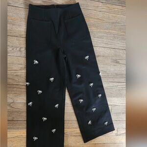 The Colette Cropped Wide-Leg
Pants by Maeve: Bow Edition